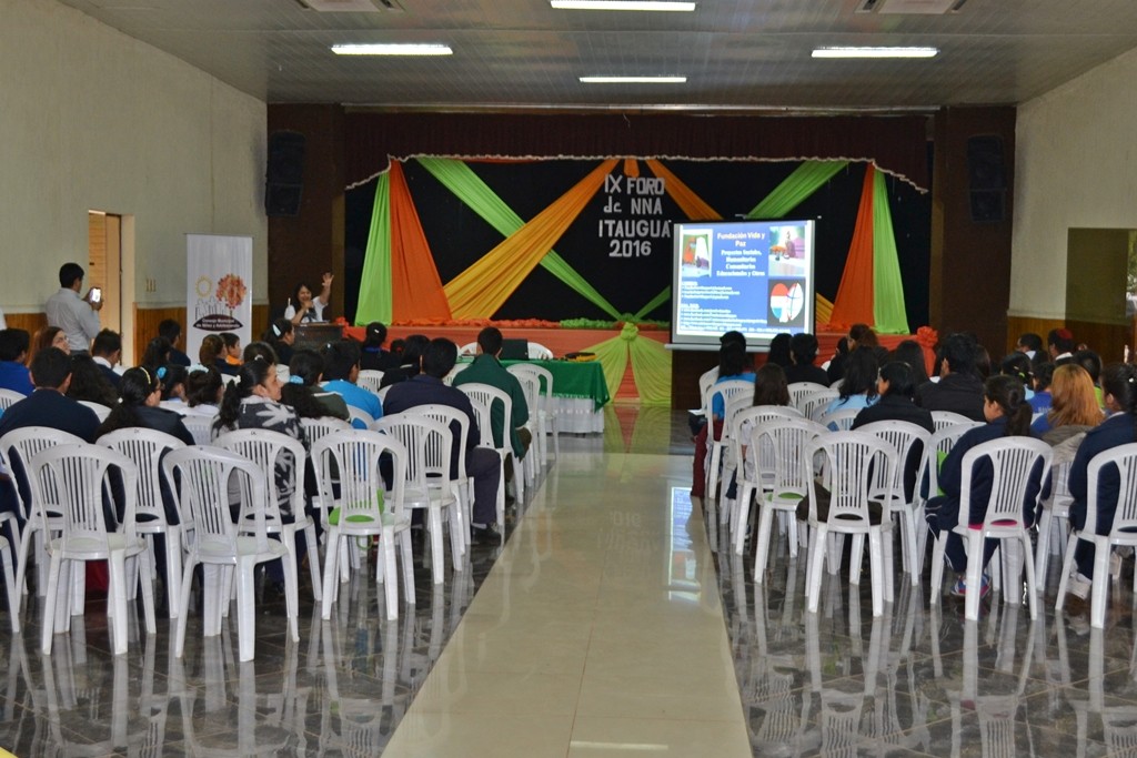 foro-itauguá-niñez-adolescencia-2016